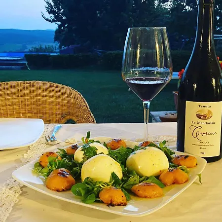 Tenuta Le Mandorlaie, In Farm stay