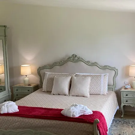 Farm stay Tenuta Le Mandorlaie, In